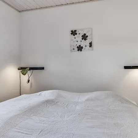 Bara - 600m From The Sea By Interhome *