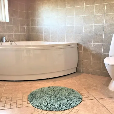 Bara - 600m From The Sea By Interhome